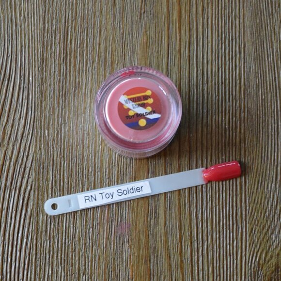 Revel Nail Dip Powder - Toy Solider 1 oz jar - Picture 1 of 2